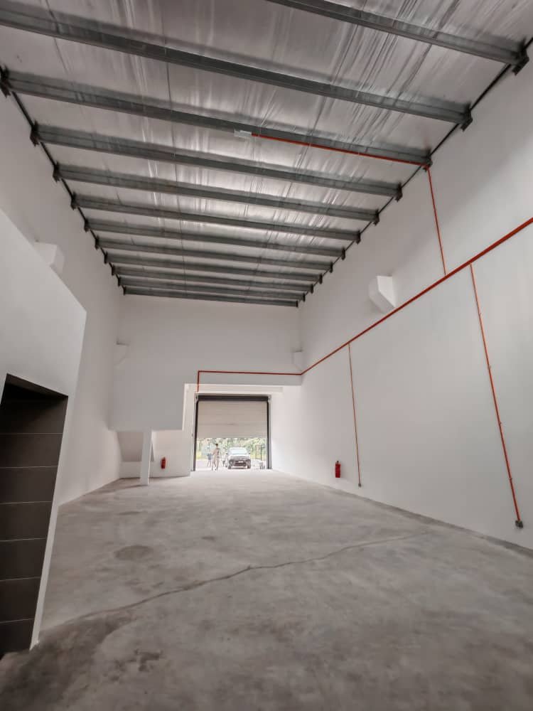 Brand-New 1.5-Storey Terrace Factory for Rent