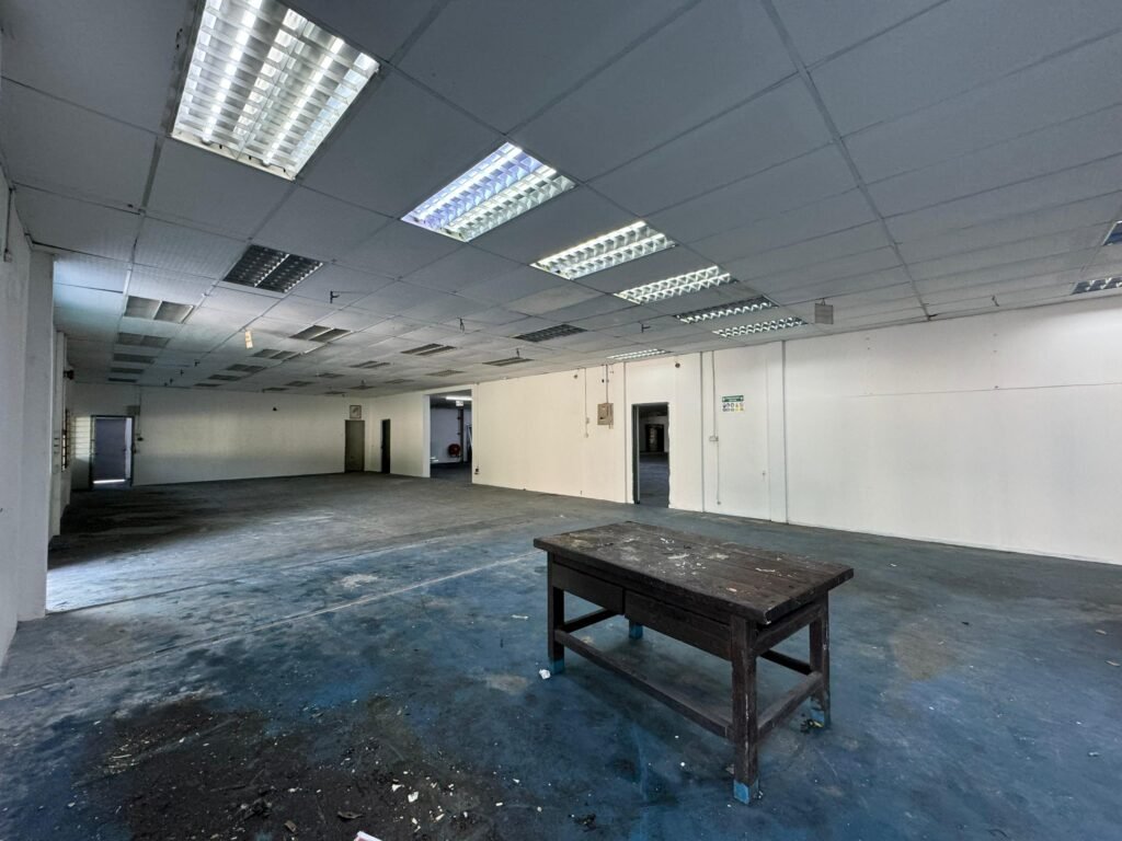 1.5-Storey Detached Factory for Sale or Rent