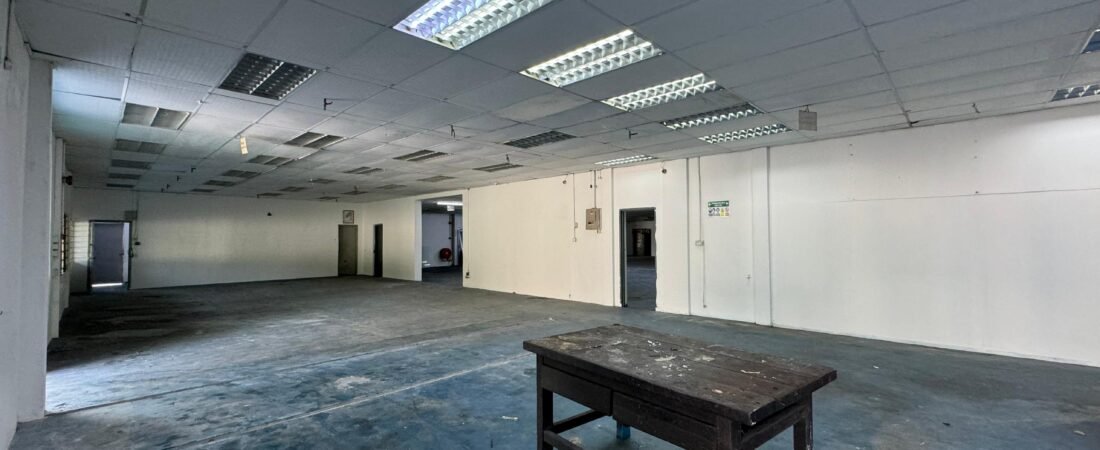 1.5-Storey Detached Factory for Sale or Rent