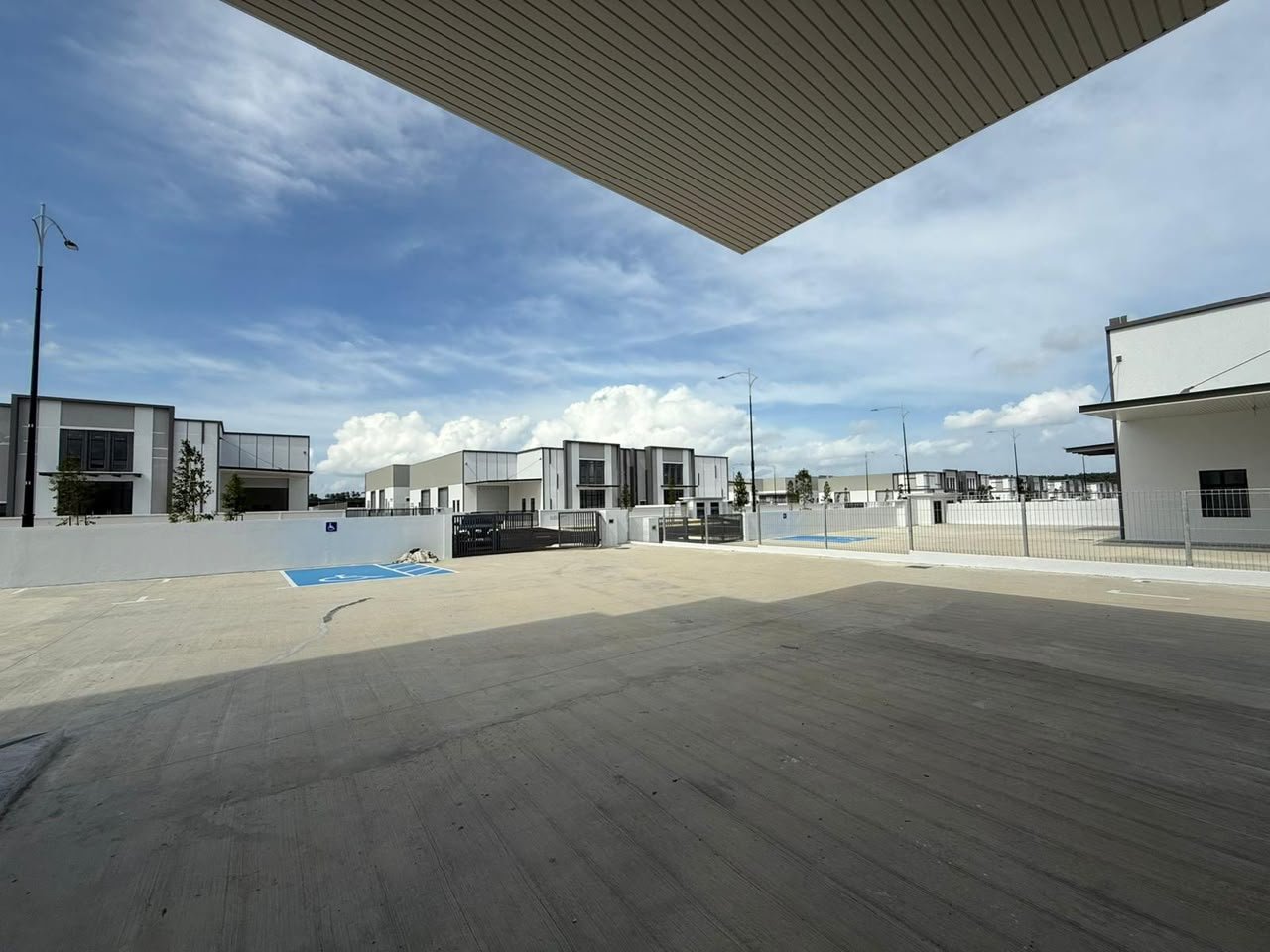 Brand-New Semi-Detached Factory for Rent property photo 2
