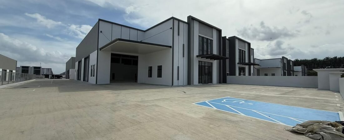 Brand-New Semi-Detached Factory for Rent