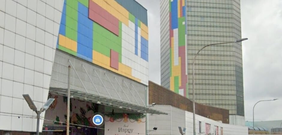 Shopping-Centre Retail Lot for Sale