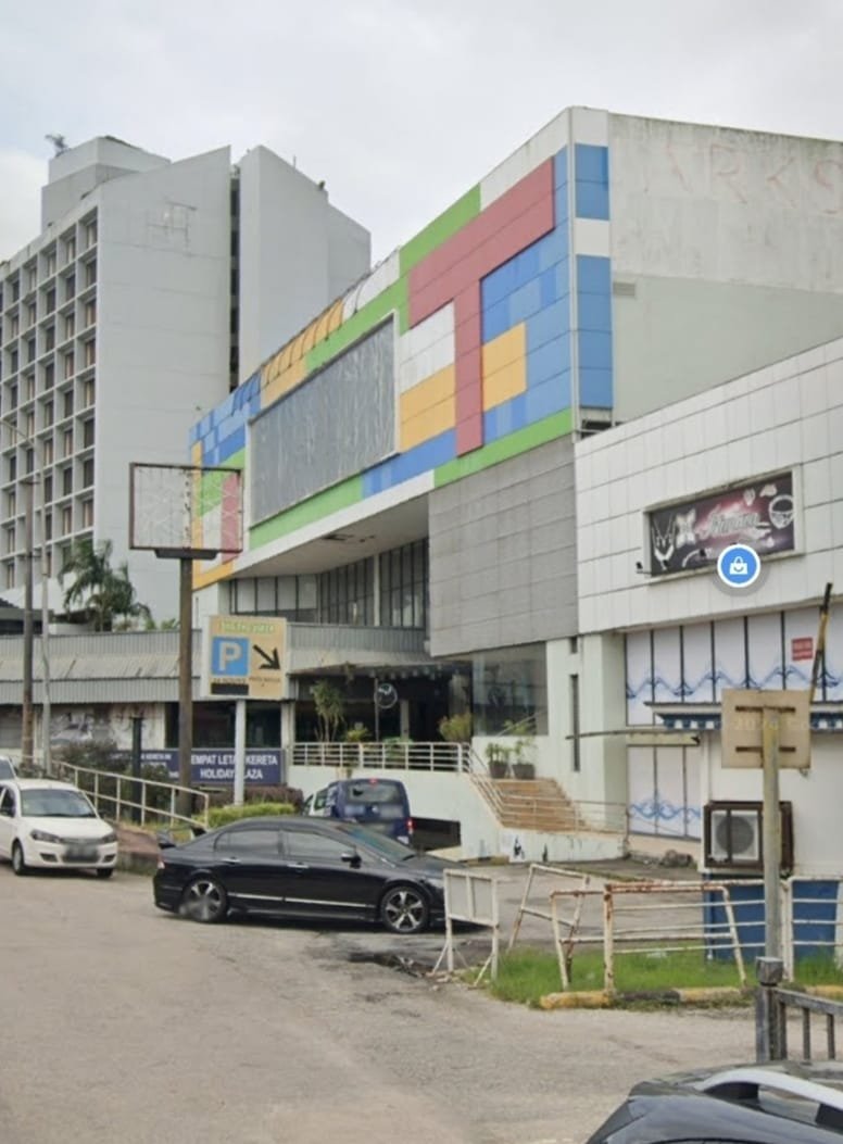 Shopping-Centre Retail Lot for Sale property photo 2