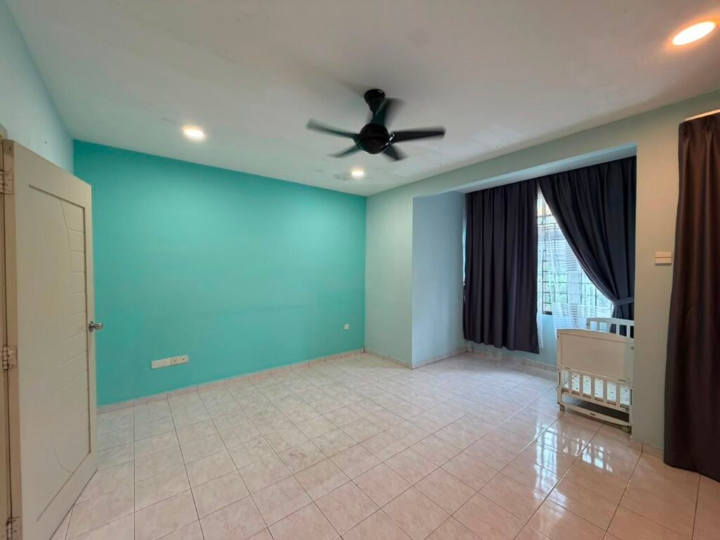 2-Storey End-Lot Terrace House for Sale