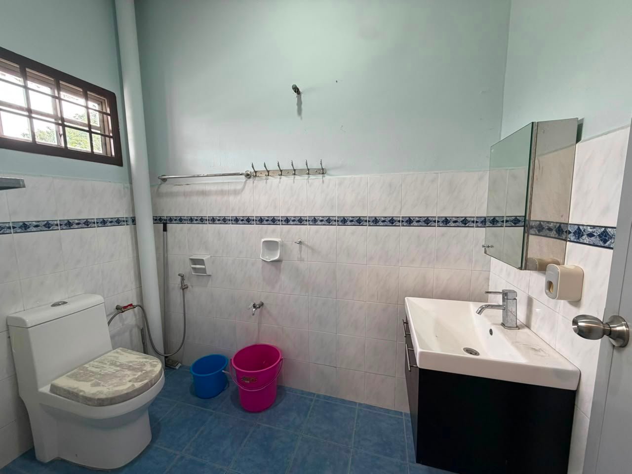 2-Storey End-Lot Terrace House for Sale property photo 2