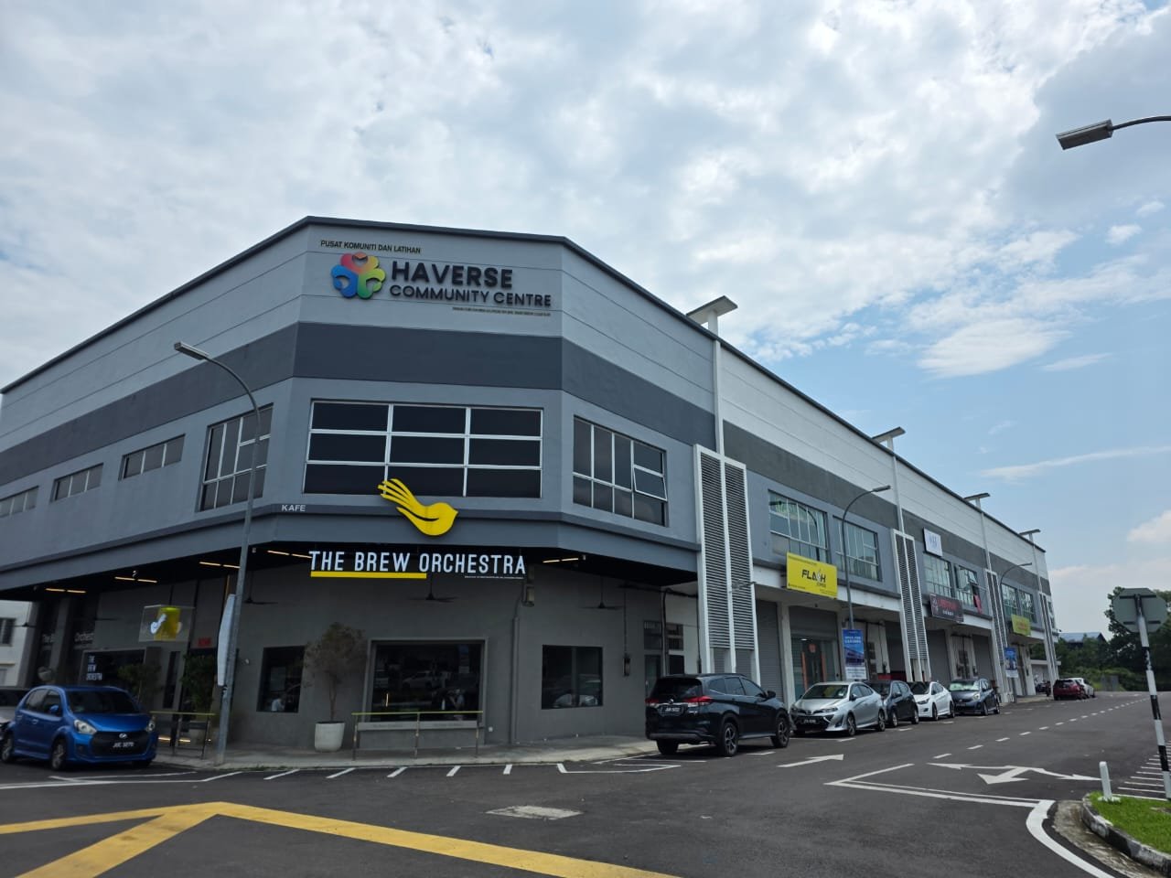 Brand-New 1.5-Storey Terrace Factories for Sale or Rent property photo 3