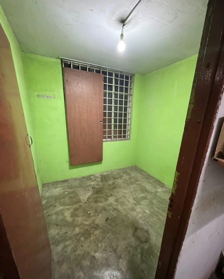 Flat for Sale property photo 4