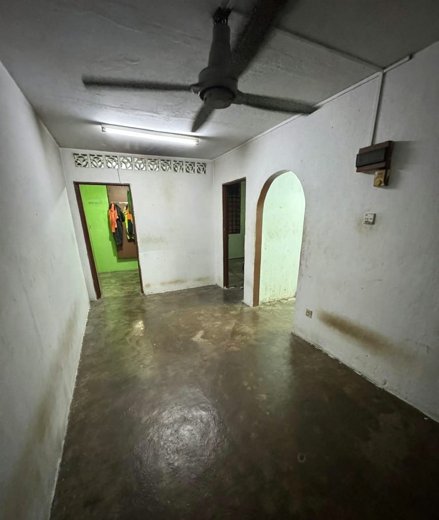 Flat for Sale property photo 6
