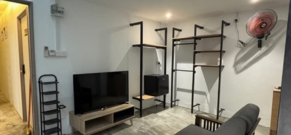 3-Storey Shop Lot for Sale
