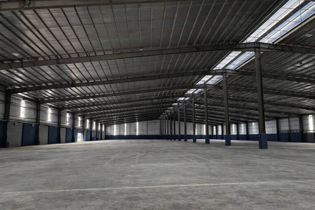 Single-Storey Detached Warehouse with Office for Rent