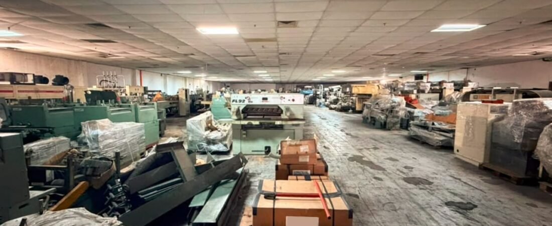 Detached Factory with Two Warehouse Units for Sale
