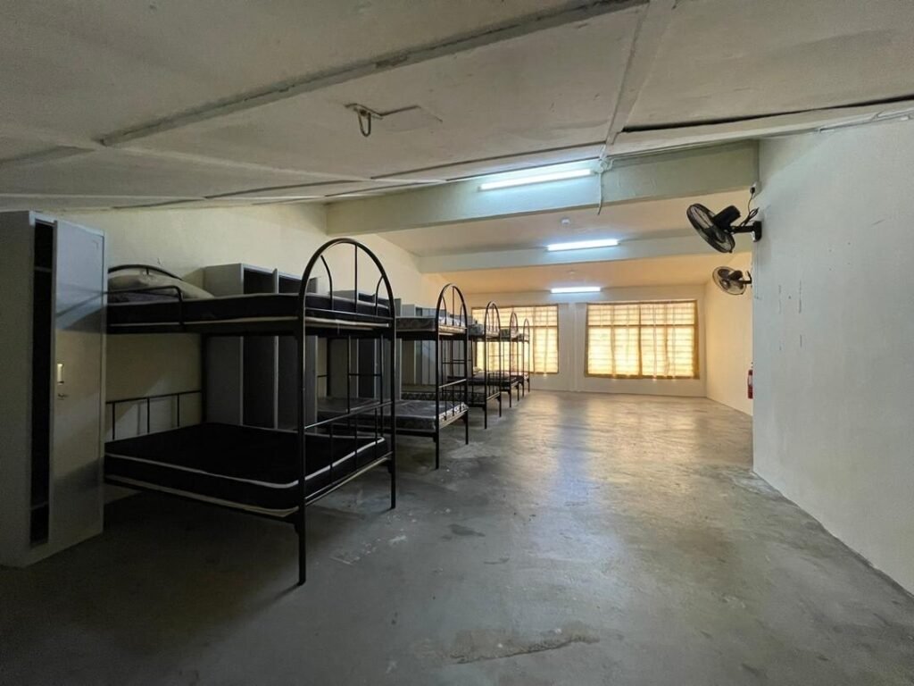 Commercial Worker Hostel for Sale in Senai