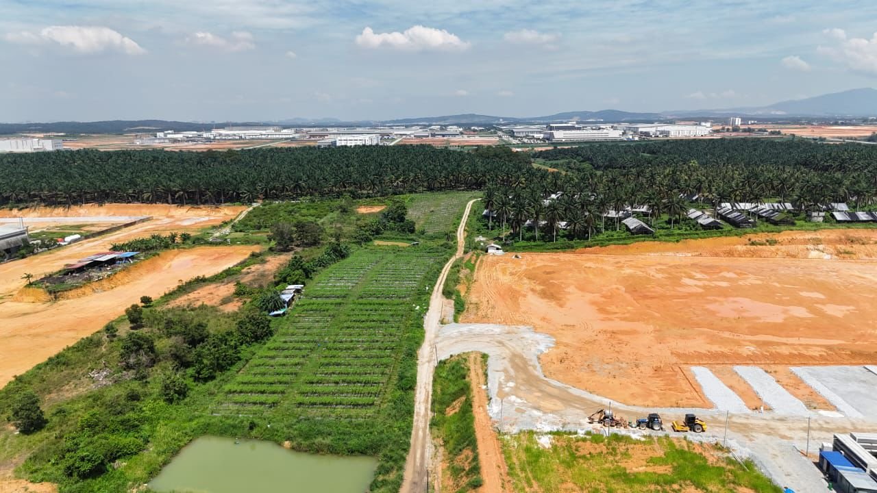 Industrial-Zoned Agricultural Land for Sale property photo 3