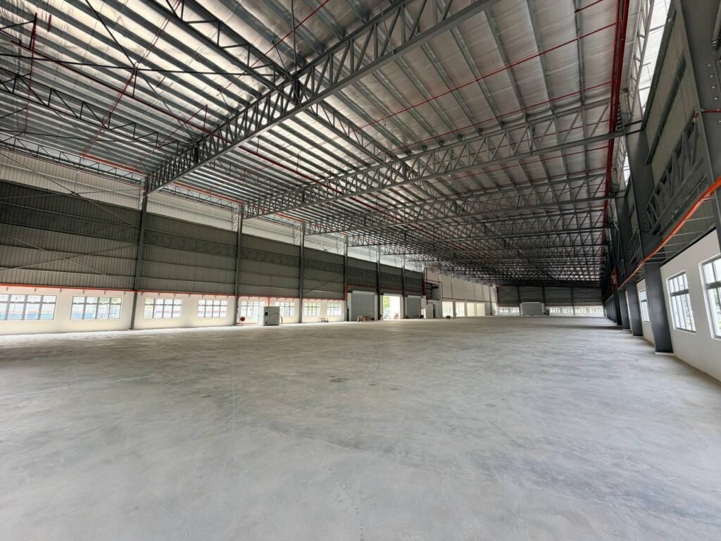 Detached Factory with Mezzanine Office for Rent