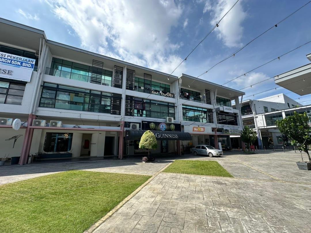 3-Storey Shop Lot for Sale property photo 2