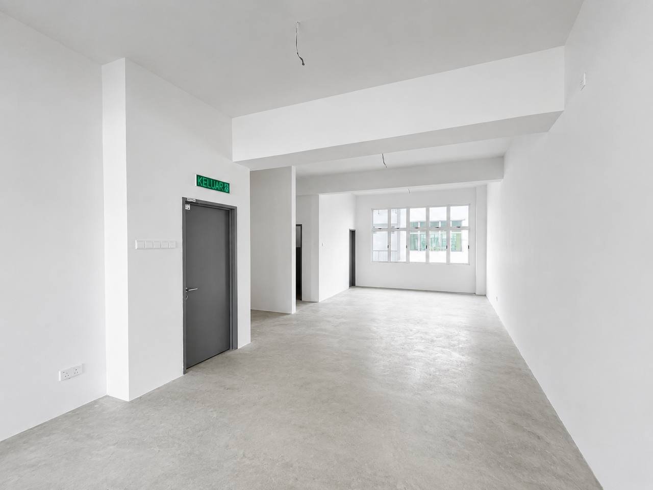3-Storey Shop Lot for Rent property photo 4