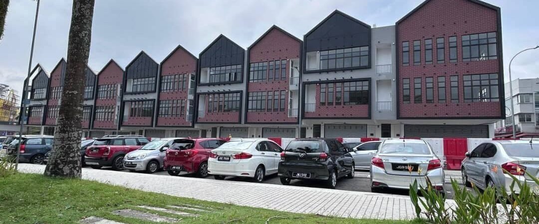 3-Storey Shop Office for Rent