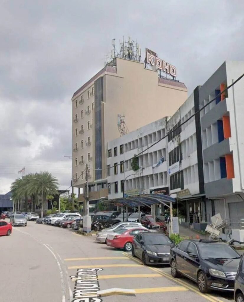 4-Storey Shop Lot for Sale